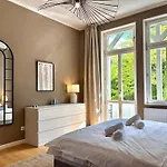 Hyggeliving - Neu - Luxus - - Bergblick - 3 Balkone - Parken - 100qm Apartment