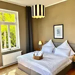 Hyggeliving - Neu - Luxus - - Bergblick - 3 Balkone - Parken - 100qm