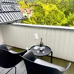 Hyggeliving - Neu - Luxus - - Bergblick - 3 Balkone - Parken - 100qm Apartment *