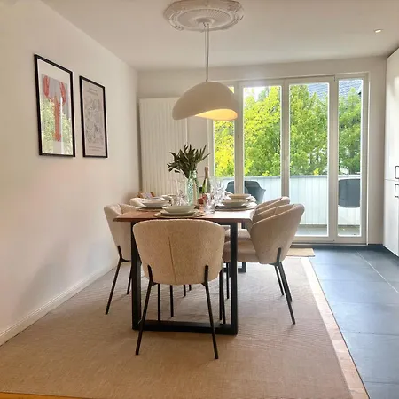 Hyggeliving - Neu - Luxus - - Bergblick - 3 Balkone - Parken - 100qm *