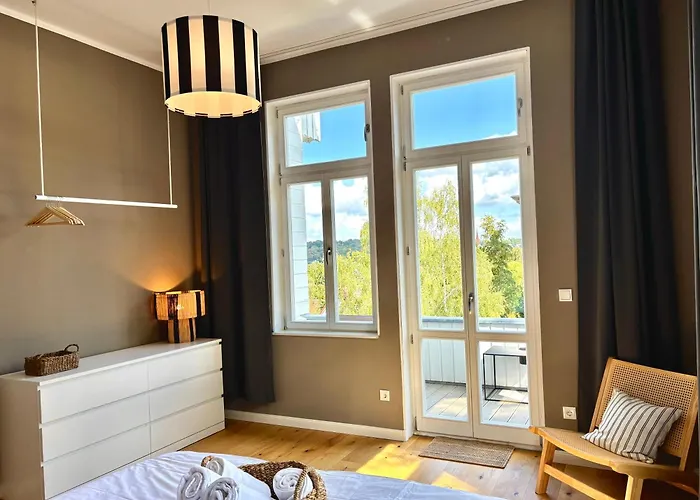 Hyggeliving - Neu - Luxus - - Bergblick - 3 Balkone - Parken - 100qm Lejlighed *